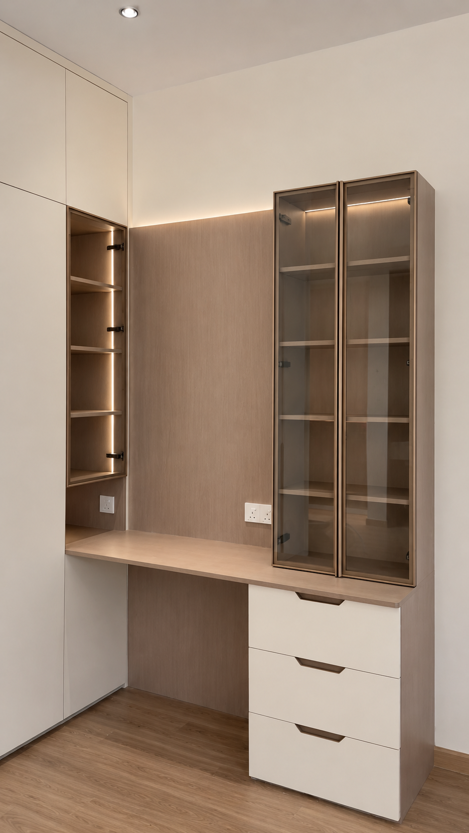 Bedroom & Wardrobe