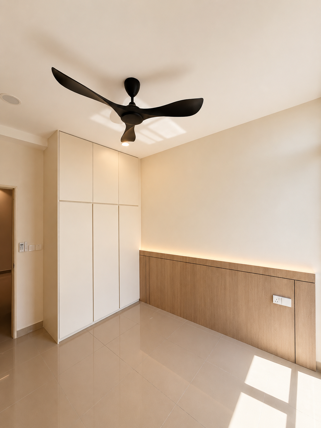 Minimal Warm Bedroom