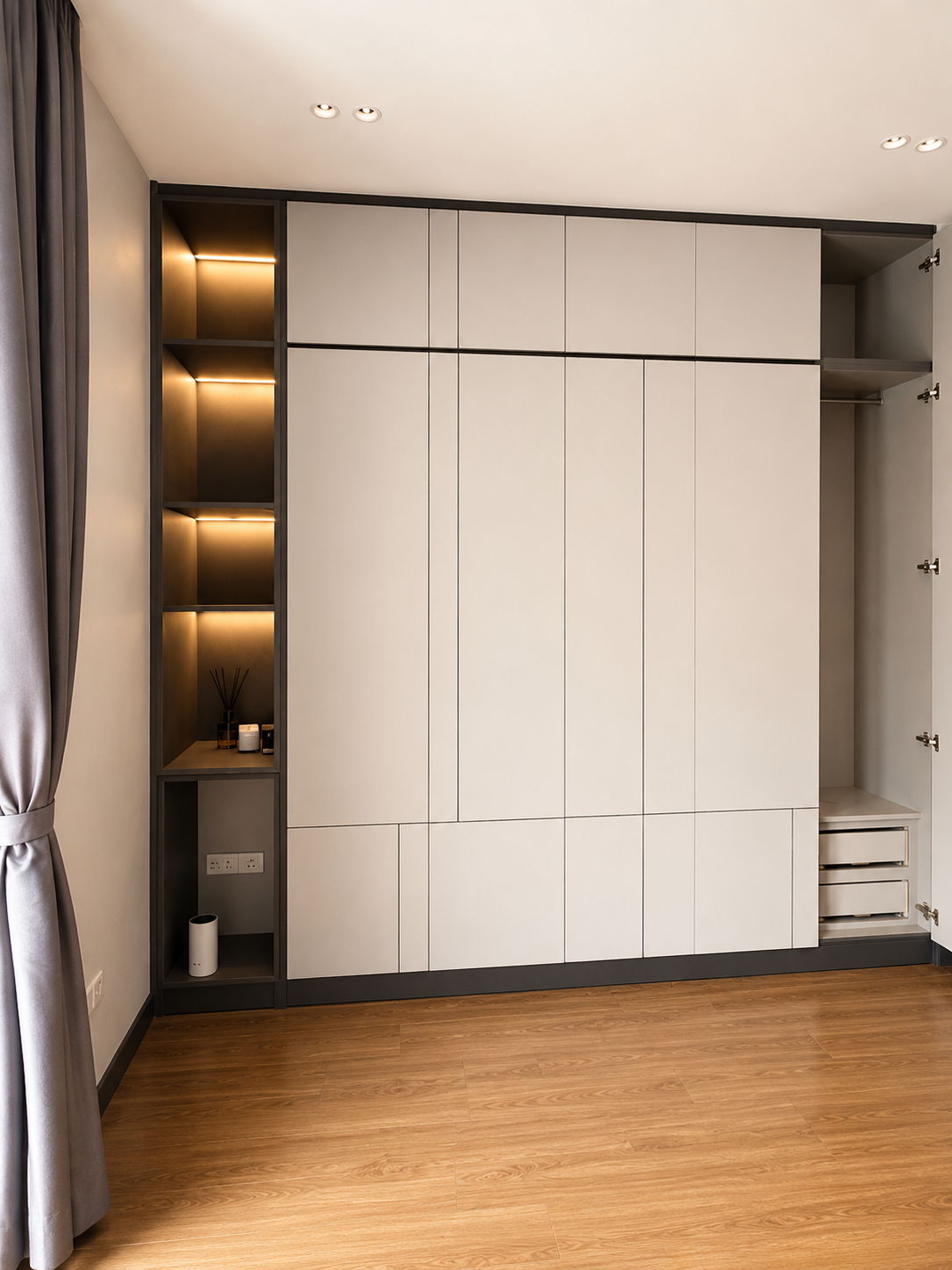 Display & Entrance Cabinetry
